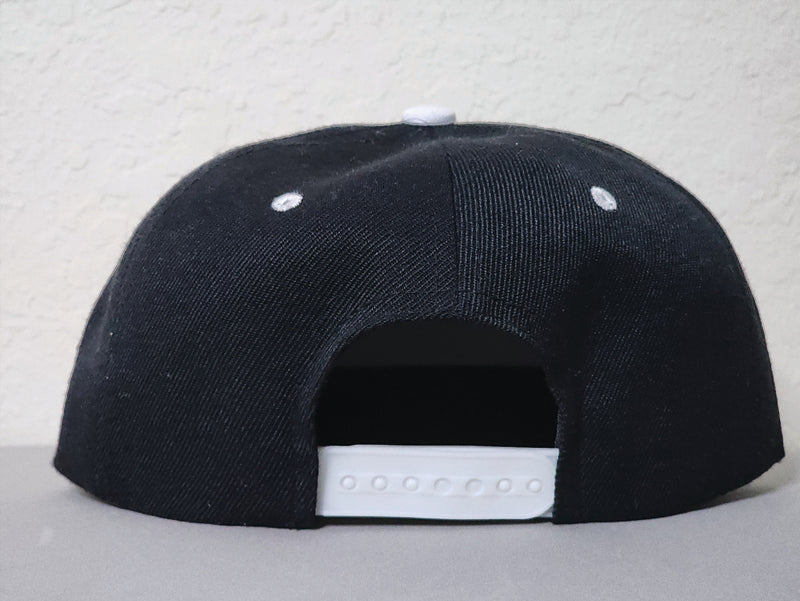 Yéyé Flat bill Snapback Black/White Tone